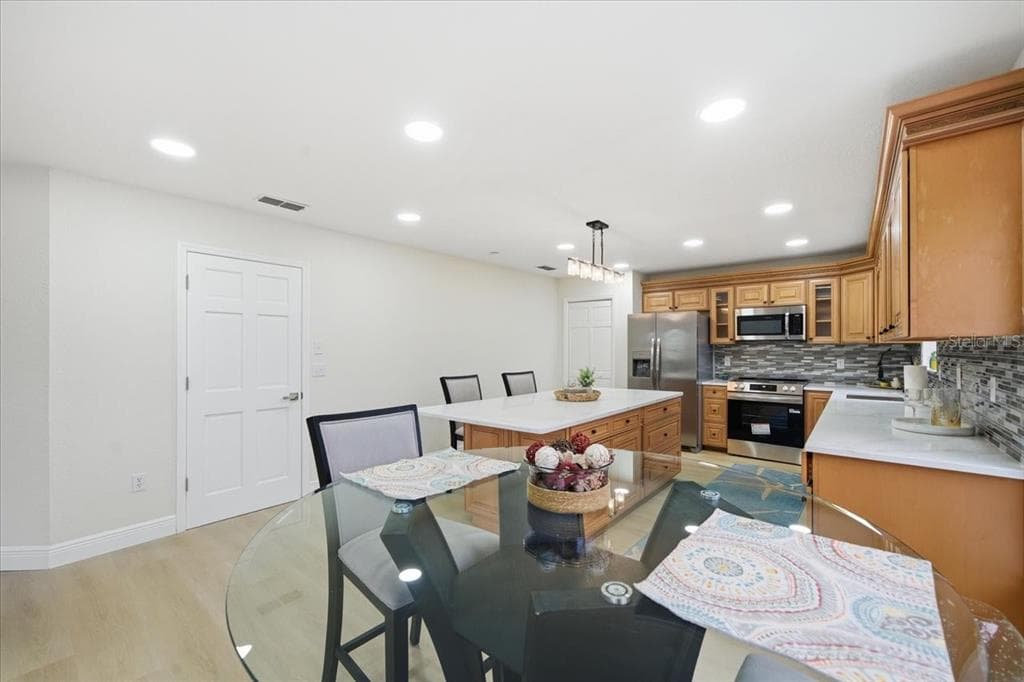 1821 NW 20TH AVENUE photo 14