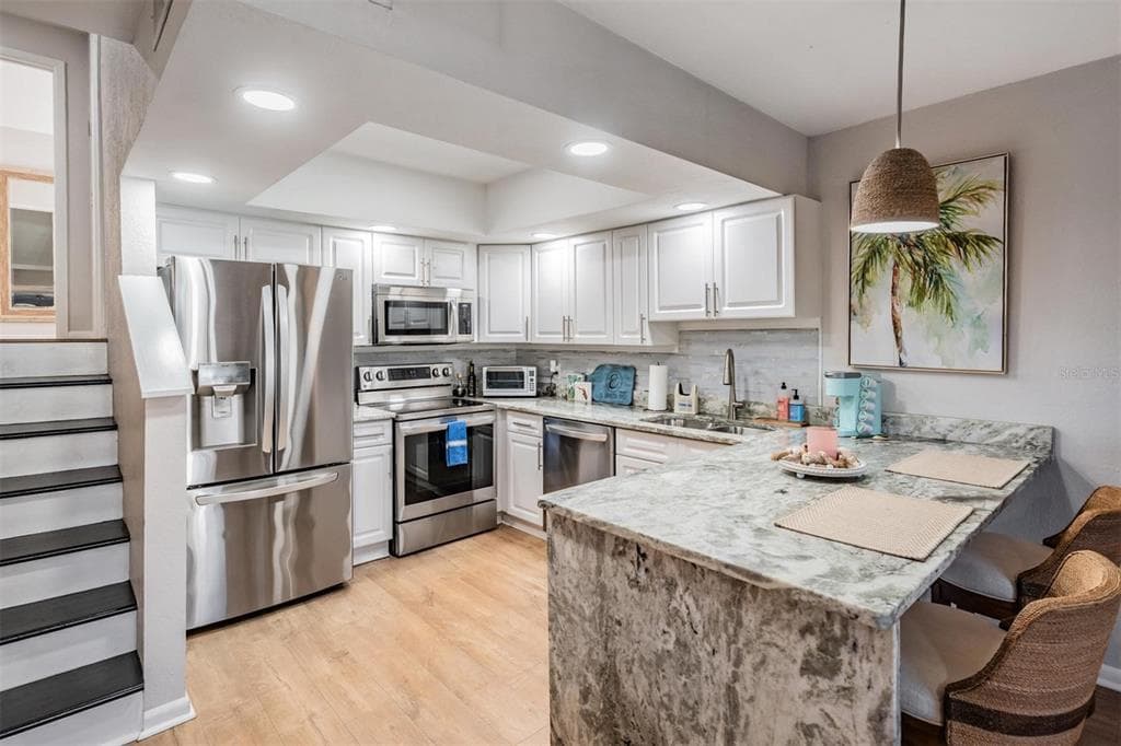 200 MERES BOULEVARD 16 photo 6