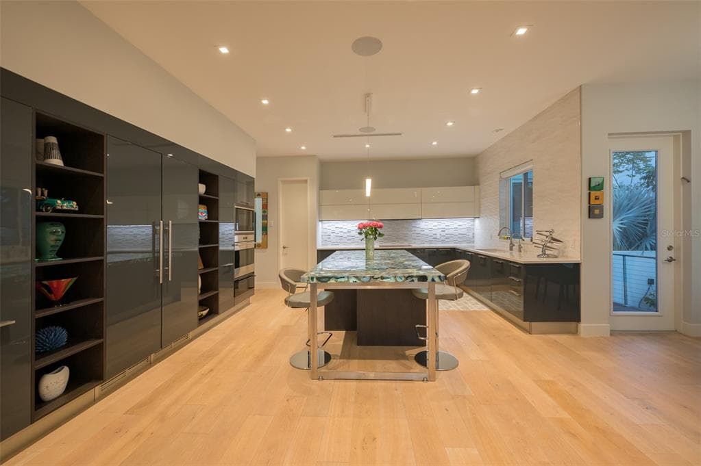 222 MORNINGSIDE DRIVE photo 12