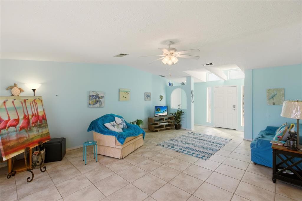 4190 PELICAN POINTE DRIVE photo 16