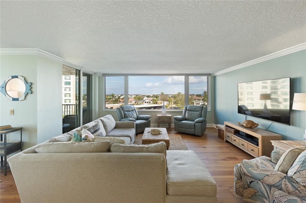 736 ISLAND WAY 406 photo 7