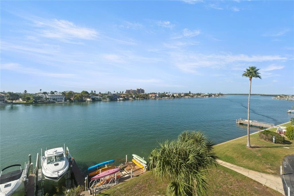 736 ISLAND WAY #406 1