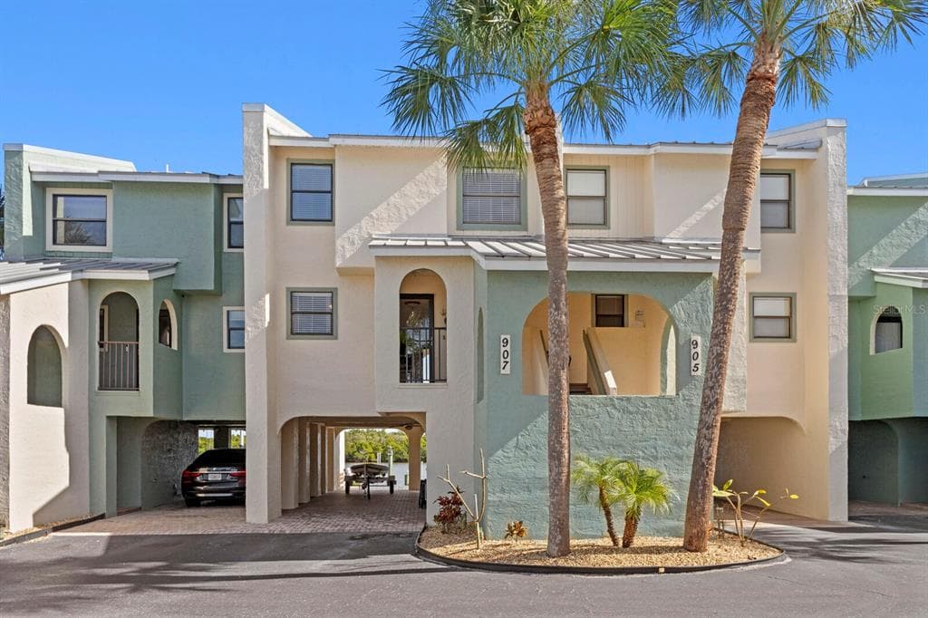 907 BAHIA DEL SOL DRIVE #907 2