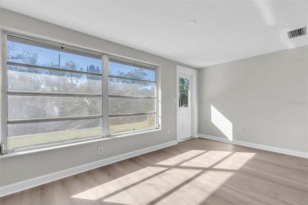 4343 SUMMERSUN DRIVE 4343 photo 16