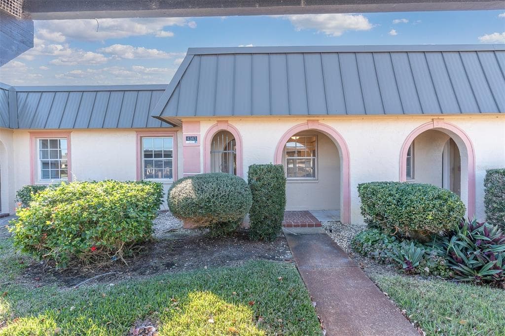 4343 SUMMERSUN DRIVE 4343 photo 1