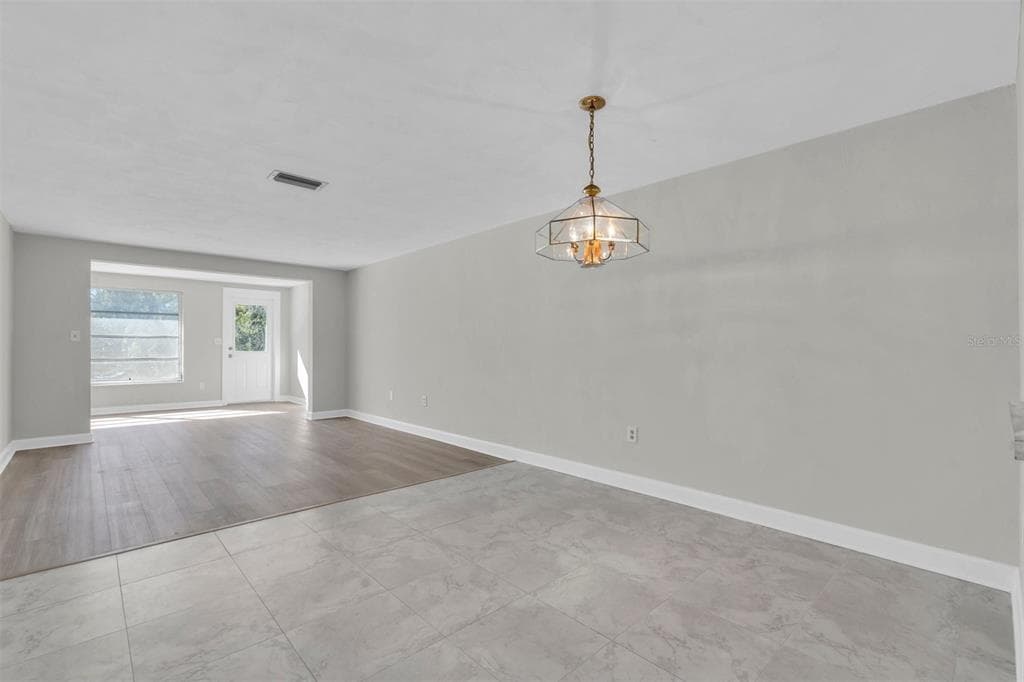 4343 SUMMERSUN DRIVE 4343 photo 11