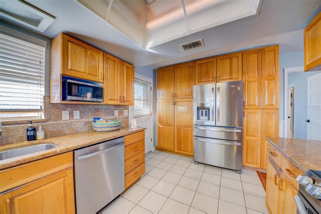 3358 MINNOW CREEK DRIVE photo 14