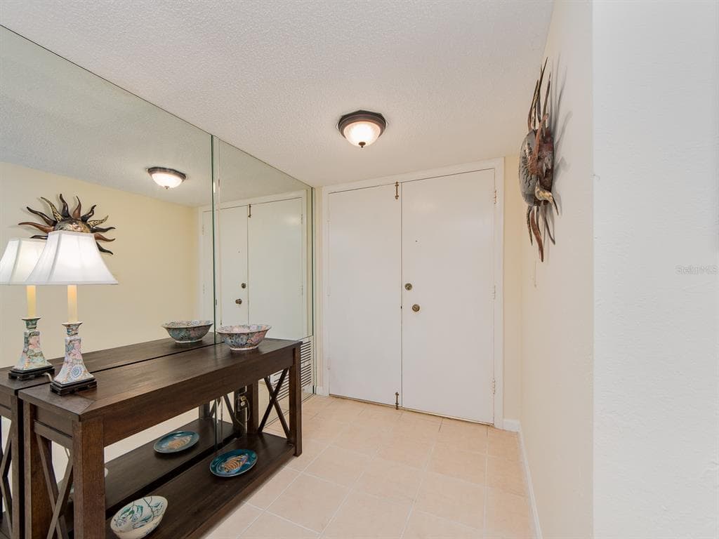 1430 GULF BOULEVARD 110 photo 5