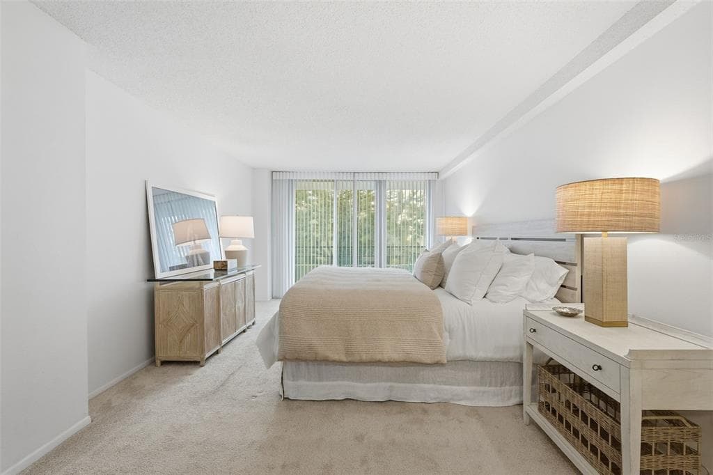 6415 MIDNIGHT PASS ROAD 211 photo 24