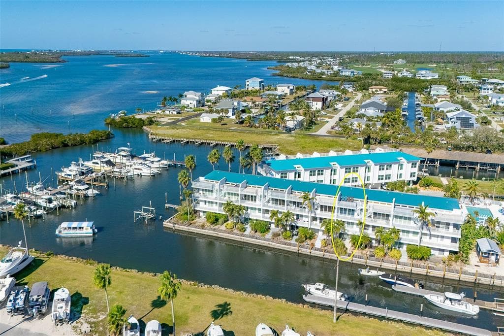 8226 HARBORSIDE CIRCLE photo 1
