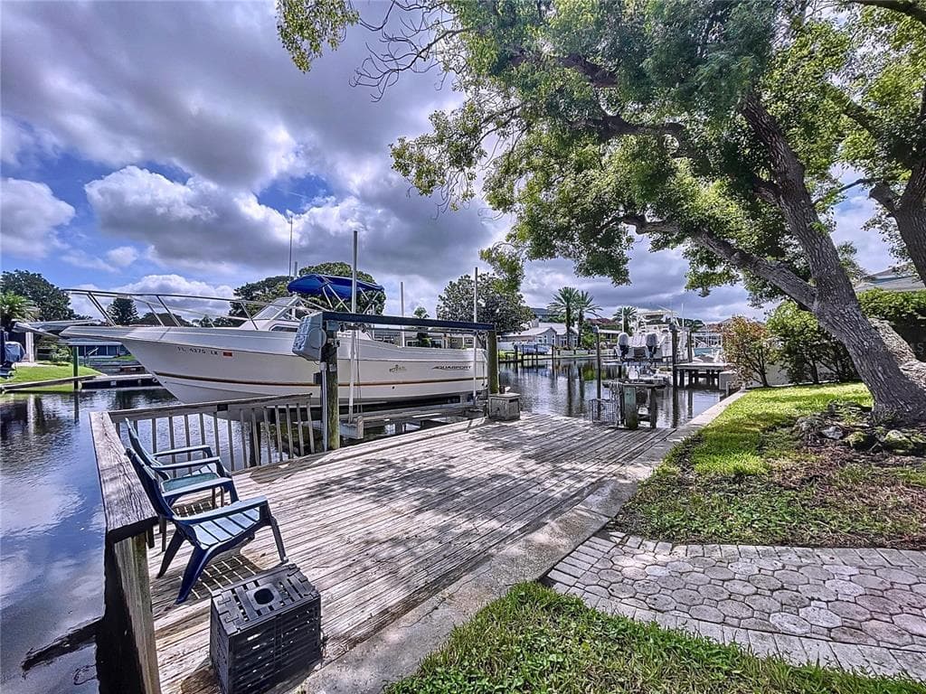 311 MORNINGSIDE DRIVE photo 8