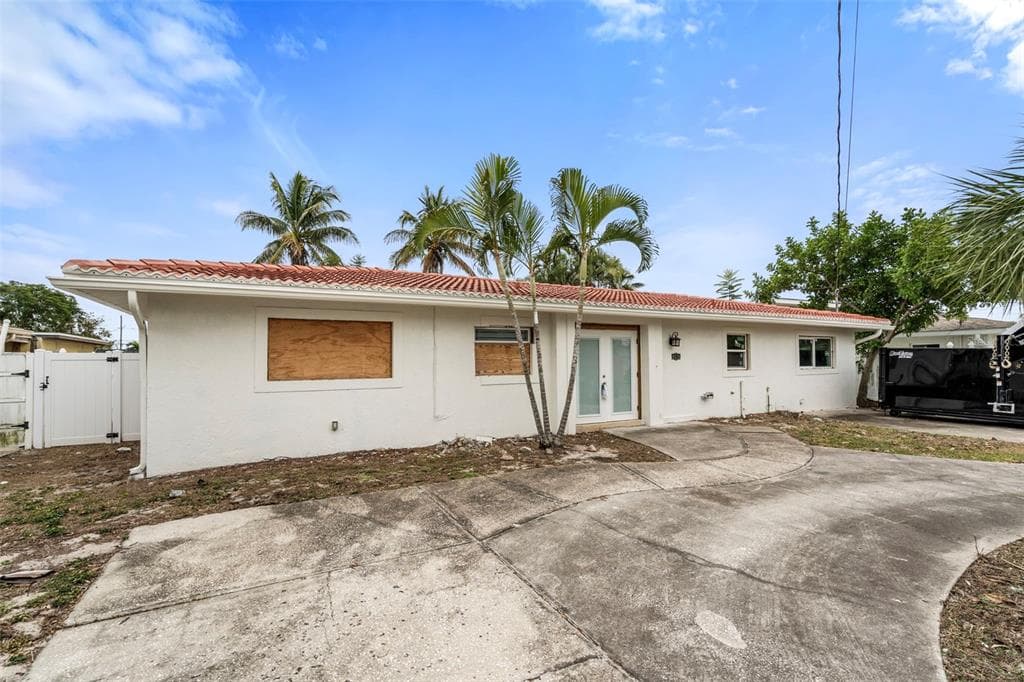 9570 SUN ISLE DRIVE NE photo 2