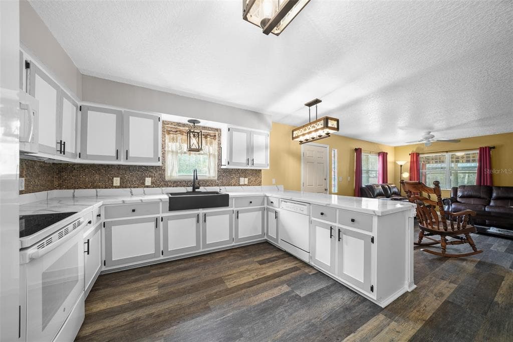 12575 W FOSS GROVES PATH photo 10