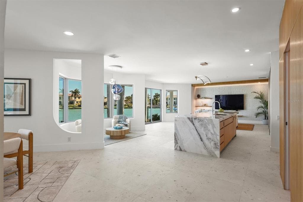 259 ROBIN DRIVE photo 9