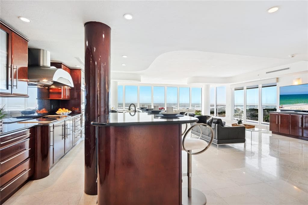 534 BEACH ROAD photo 16