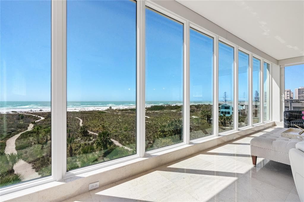534 BEACH ROAD photo 9