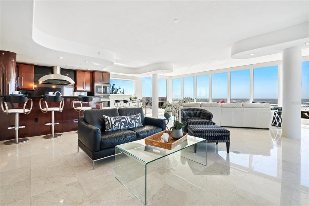 534 BEACH ROAD photo 11