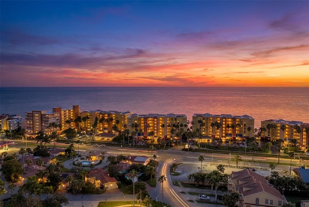 16450 GULF BOULEVARD 565 photo 2