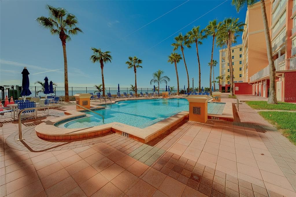 16450 GULF BOULEVARD 565 photo 13