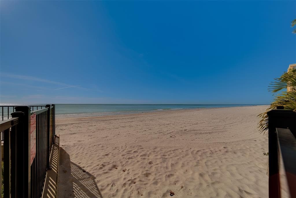 16450 GULF BOULEVARD 565 photo 15