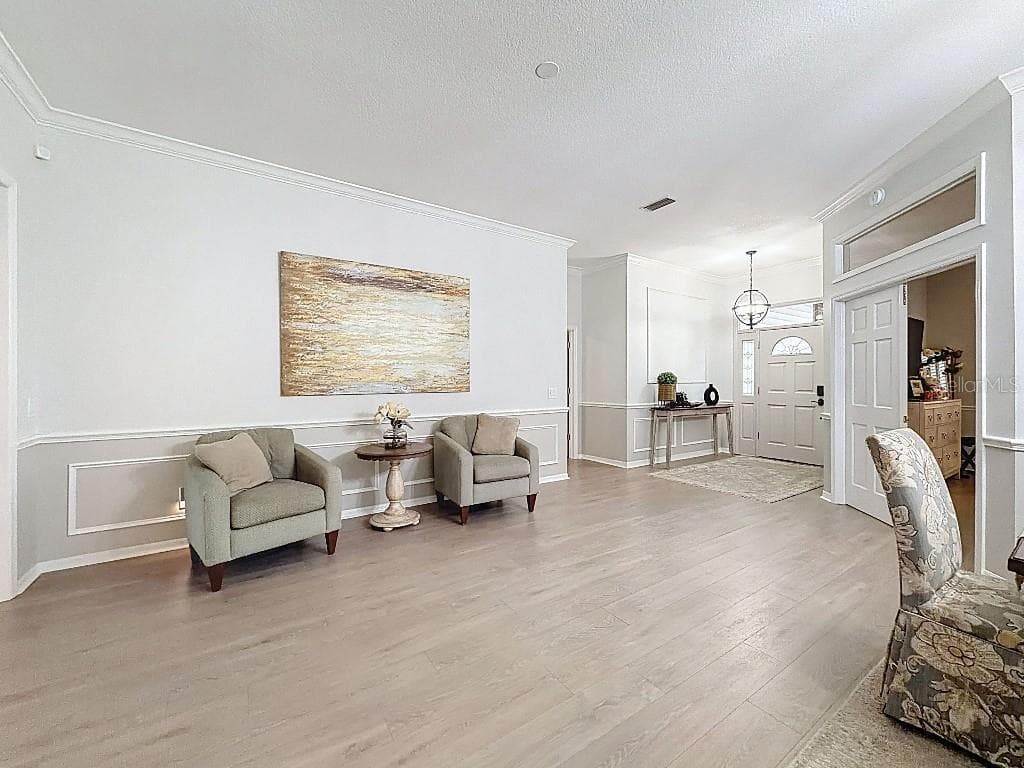 8805 CROSSWOOD COURT photo 13