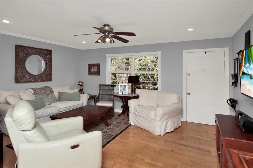 2500 LEE RD. #222 4