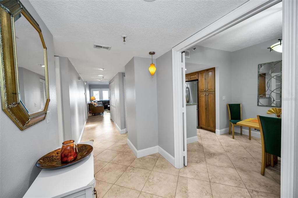 1582 GULF BOULEVARD 1106 photo 9
