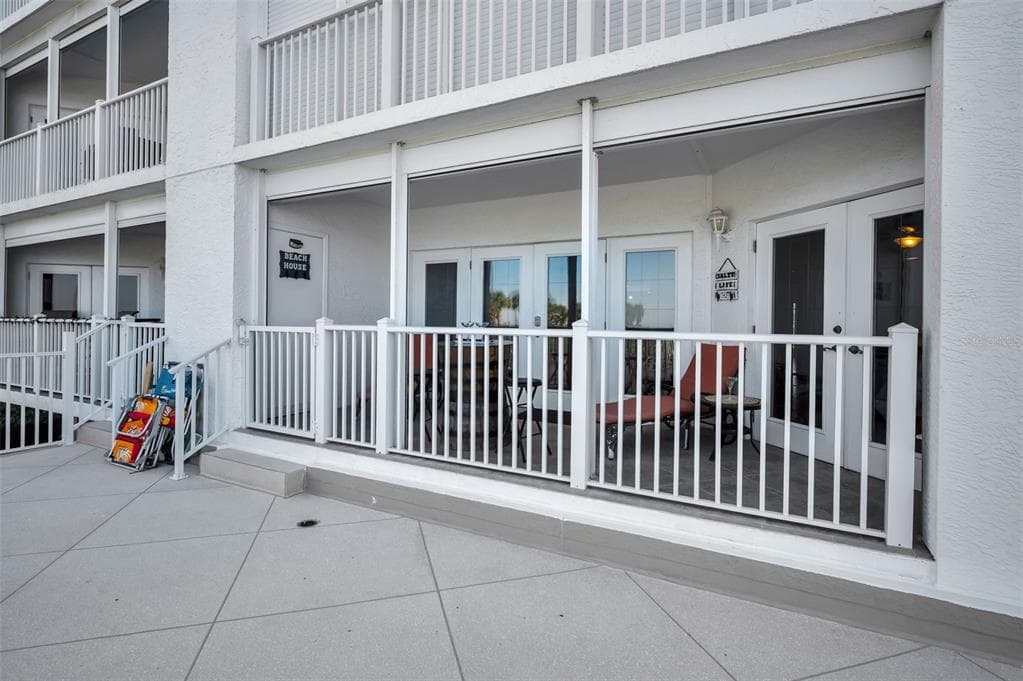 1582 GULF BOULEVARD 1106 photo 18