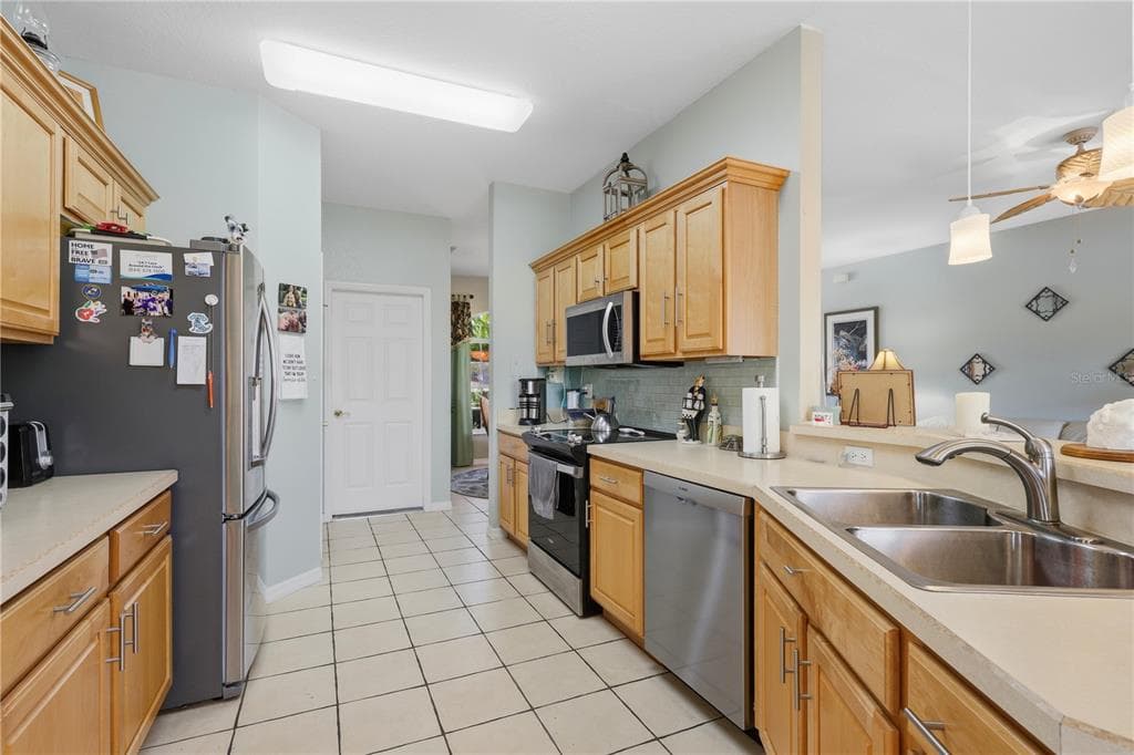 1677 BRITANNIA BOULEVARD photo 11