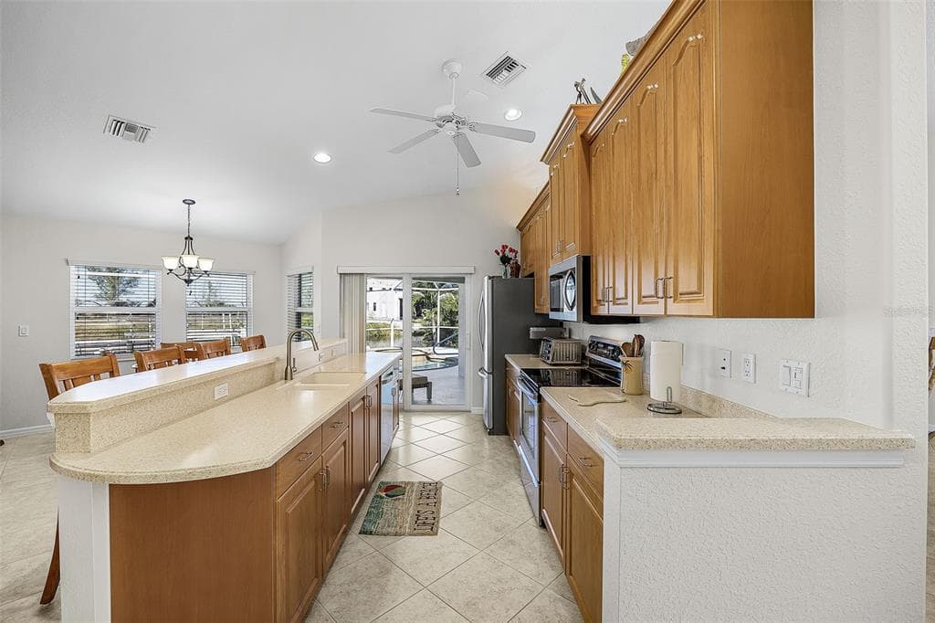 430 NW 39TH AVENUE photo 12