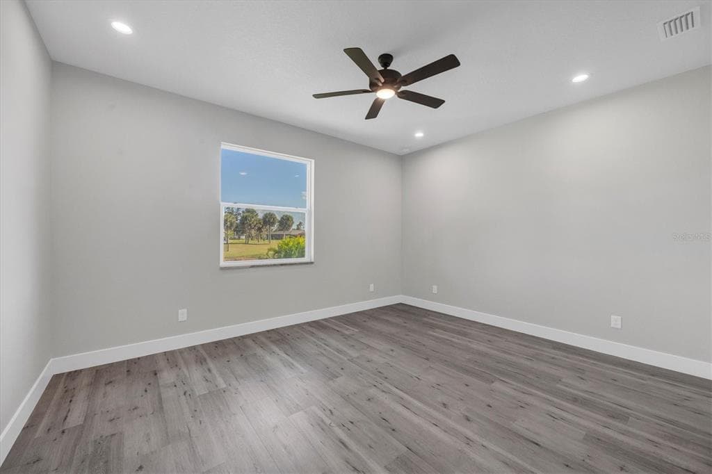 9 BUNKER PLACE photo 18