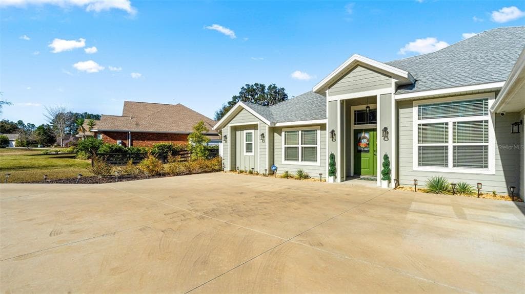 479 NW SAVANNAH CIRCLE photo 3