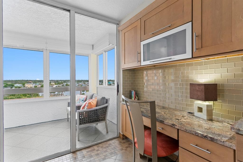 17900 GULF BOULEVARD 6A photo 8