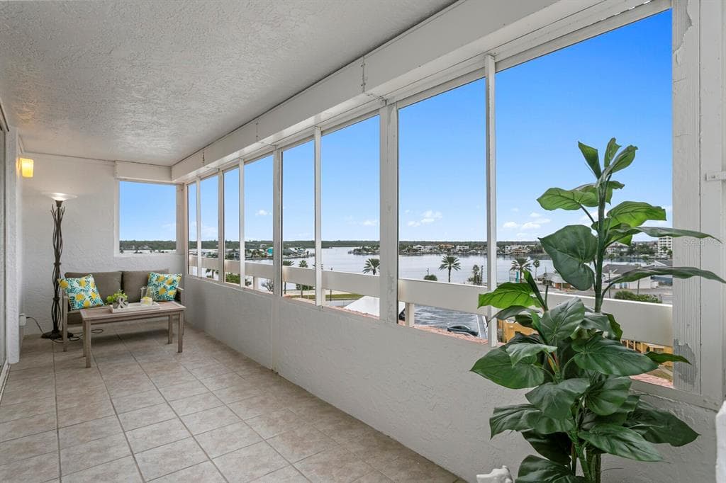17900 GULF BOULEVARD 6A photo 21