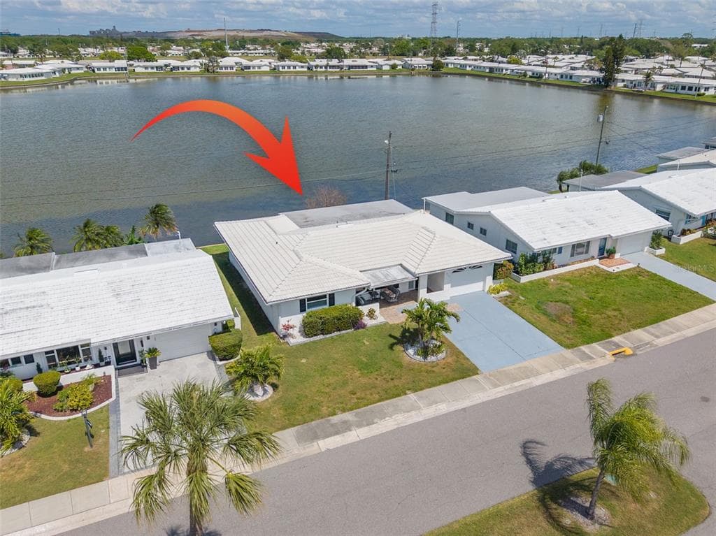 9705 MAINLANDS BOULEVARD W photo 1