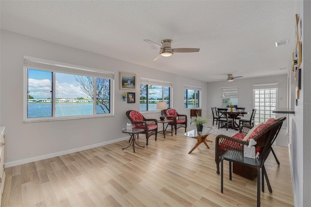 9705 MAINLANDS BOULEVARD W photo 11