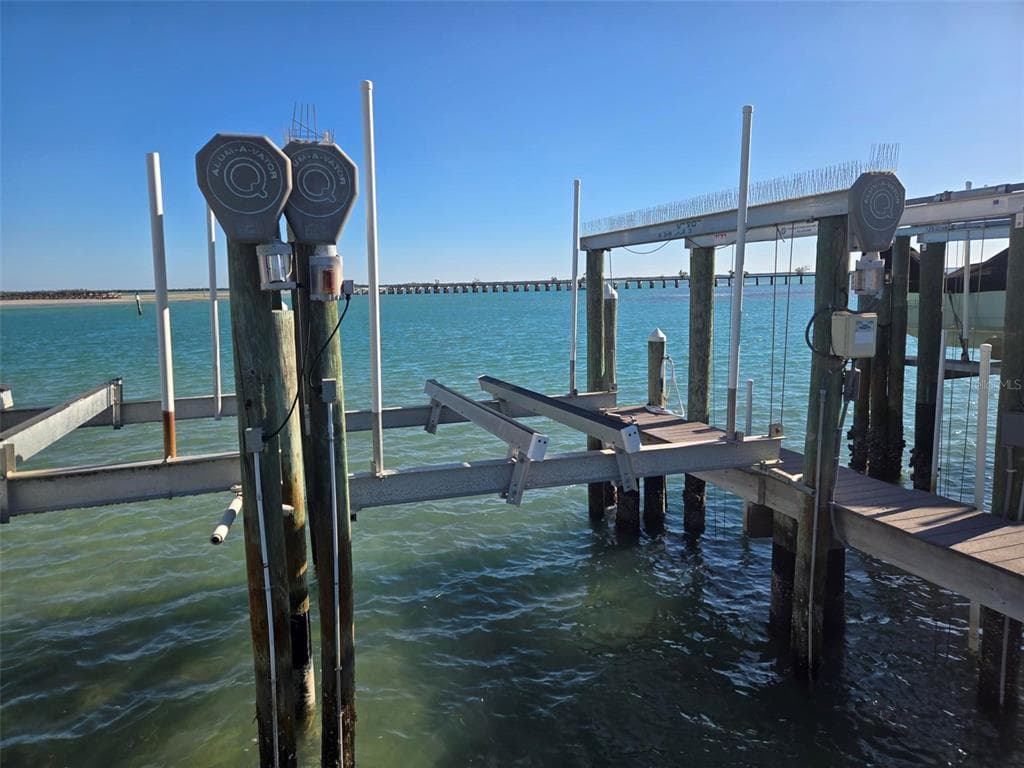 6040 BOCA GRANDE CAUSEWAY #11 Boat Slip 5