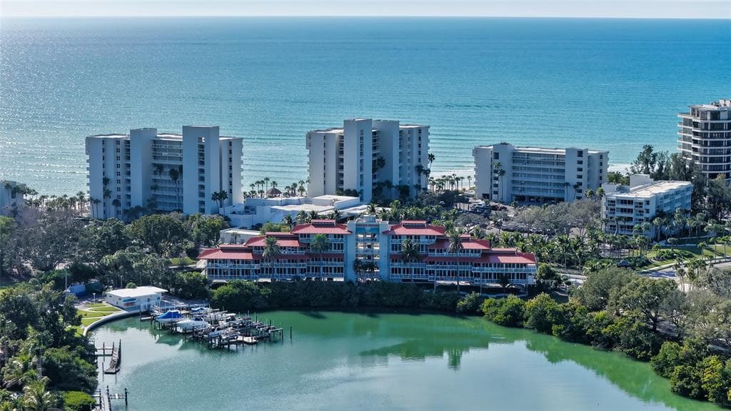 225 SANDS POINT ROAD 6201 photo 2