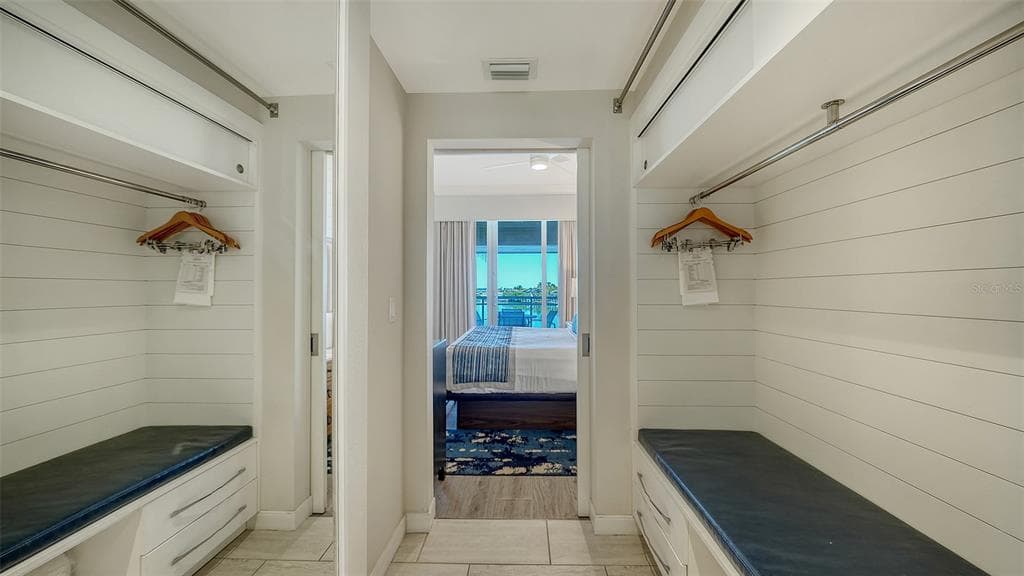 225 SANDS POINT ROAD 6201 photo 17