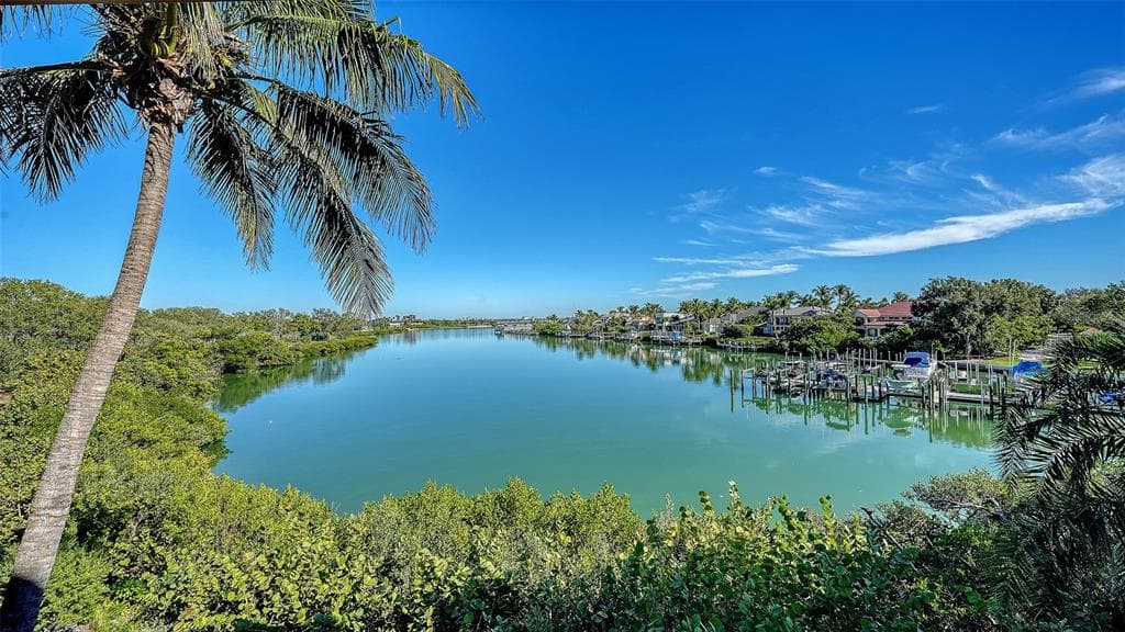 225 SANDS POINT ROAD 6201 photo 10