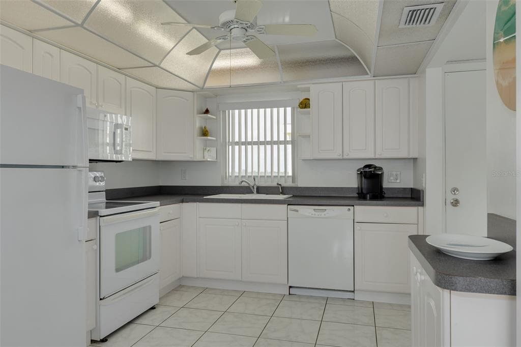 4525 COVE CIRCLE 1002 photo 15