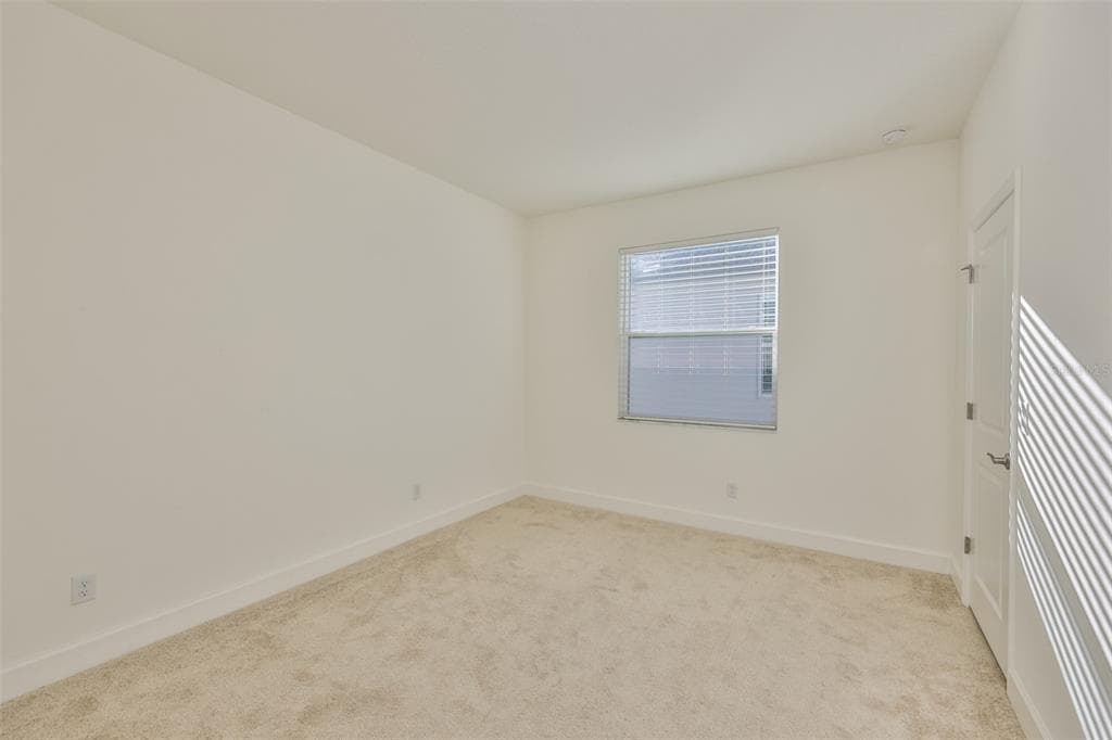 4906 AVILA LAKES DRIVE photo 24