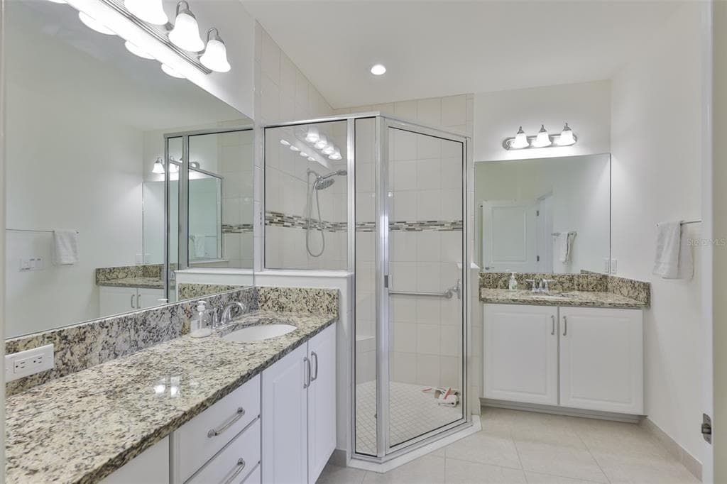 4906 AVILA LAKES DRIVE photo 19