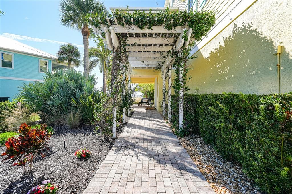 6751 PORTSIDE LANE photo 8