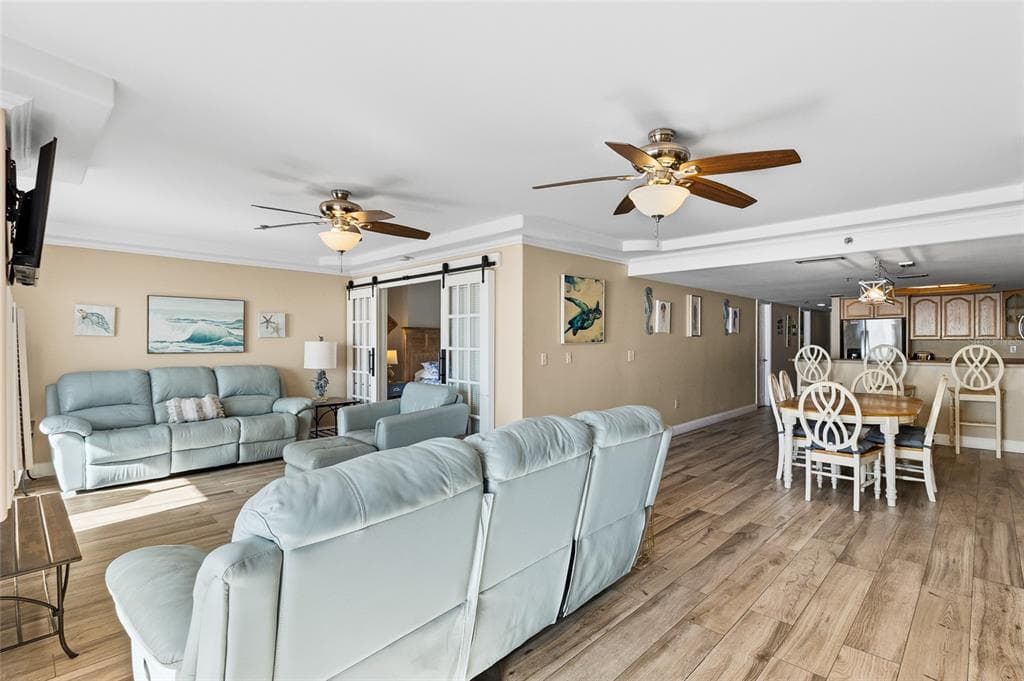 14710 GULF BOULEVARD 103 photo 4