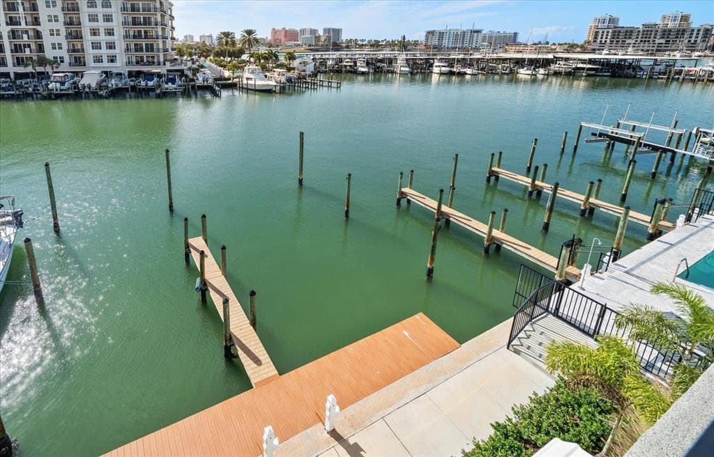 211 DOLPHIN POINT 2 photo 4