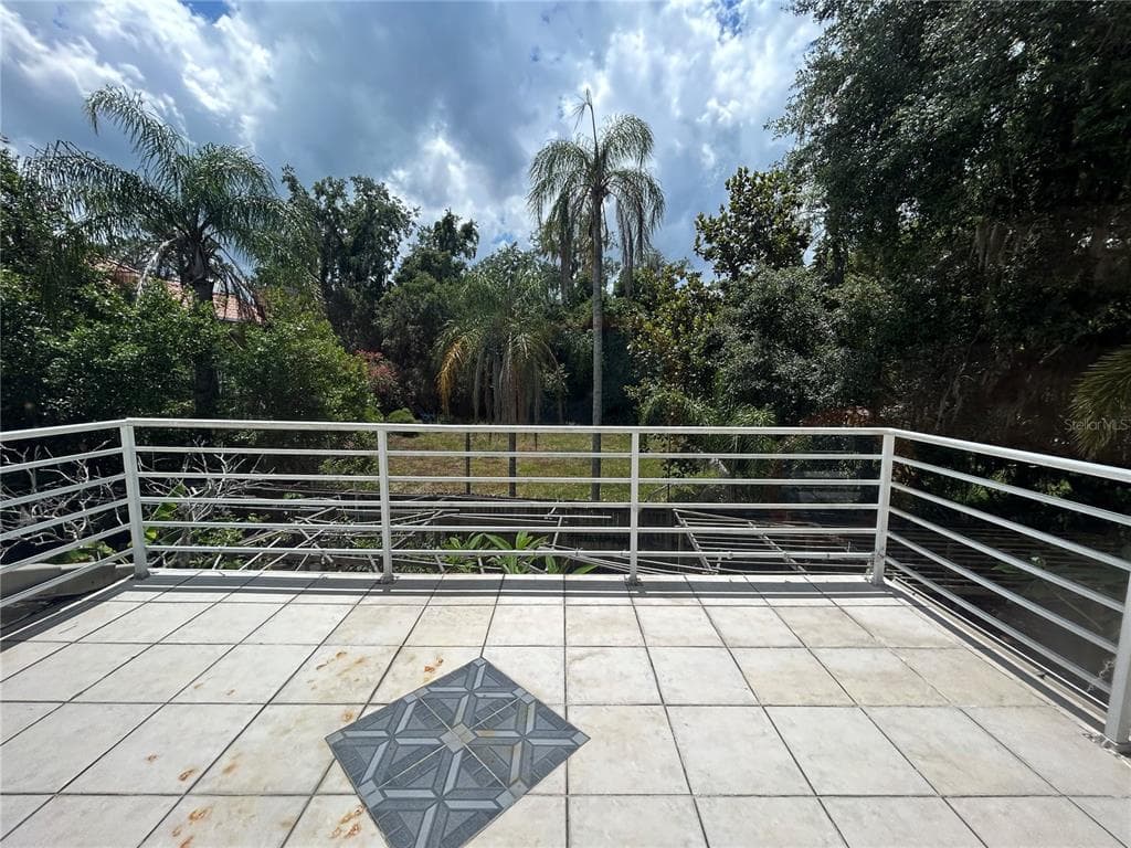 18620 WAYNE ROAD photo 23