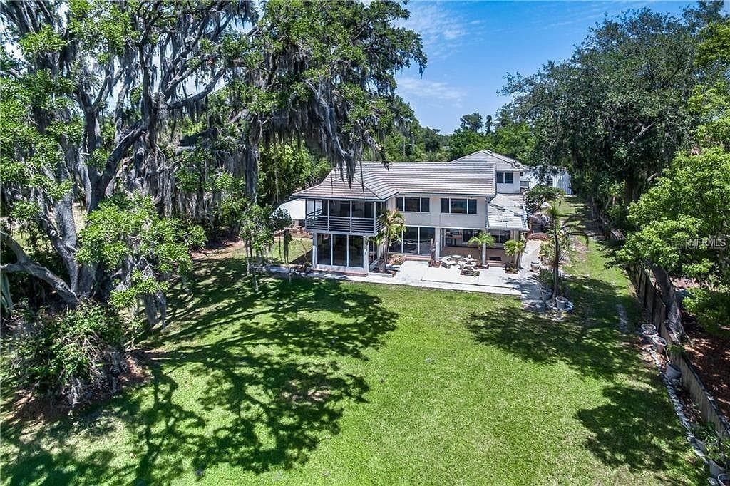 18620 WAYNE ROAD photo 13