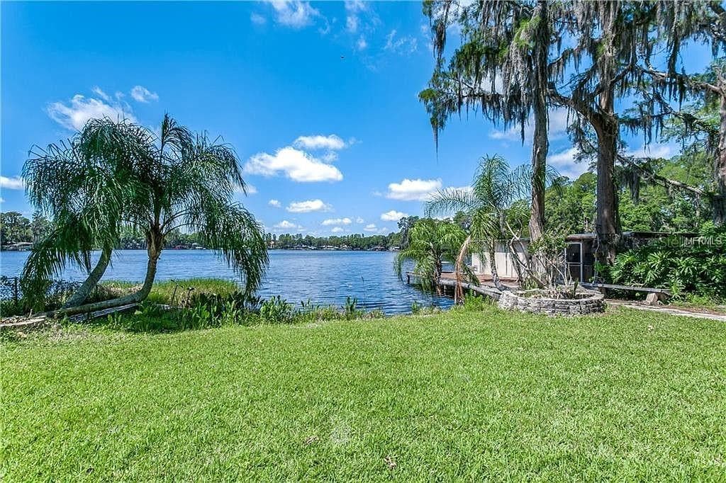 18620 WAYNE ROAD photo 7