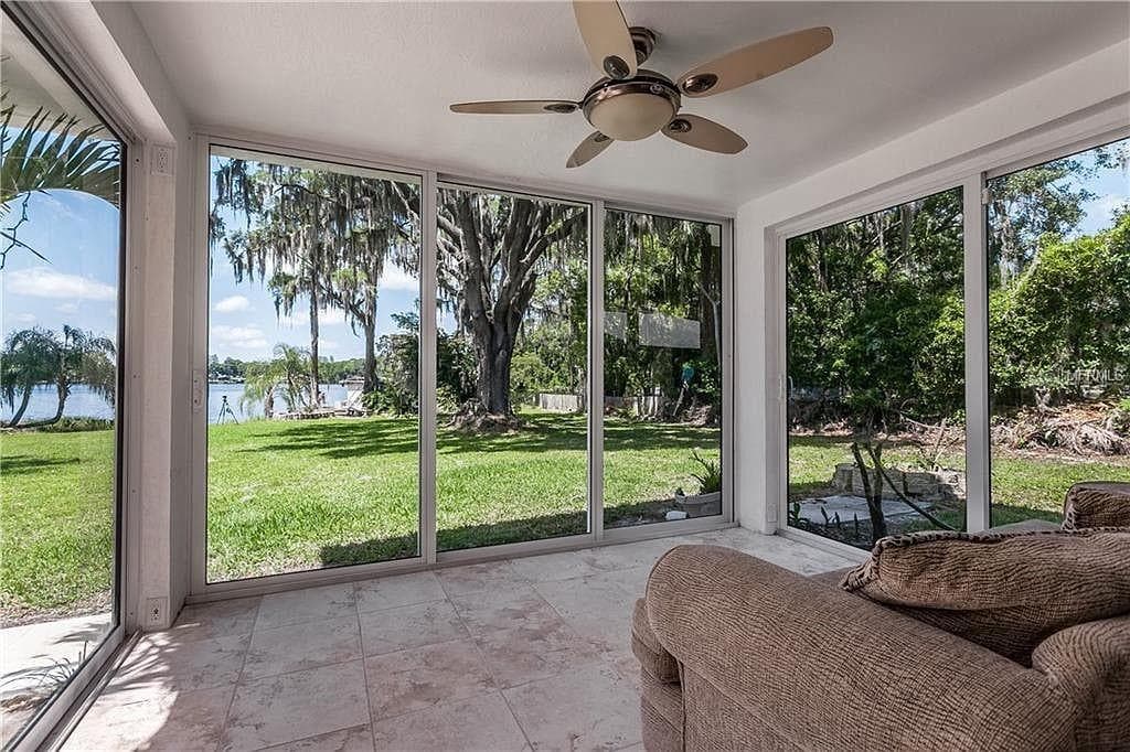 18620 WAYNE ROAD photo 19